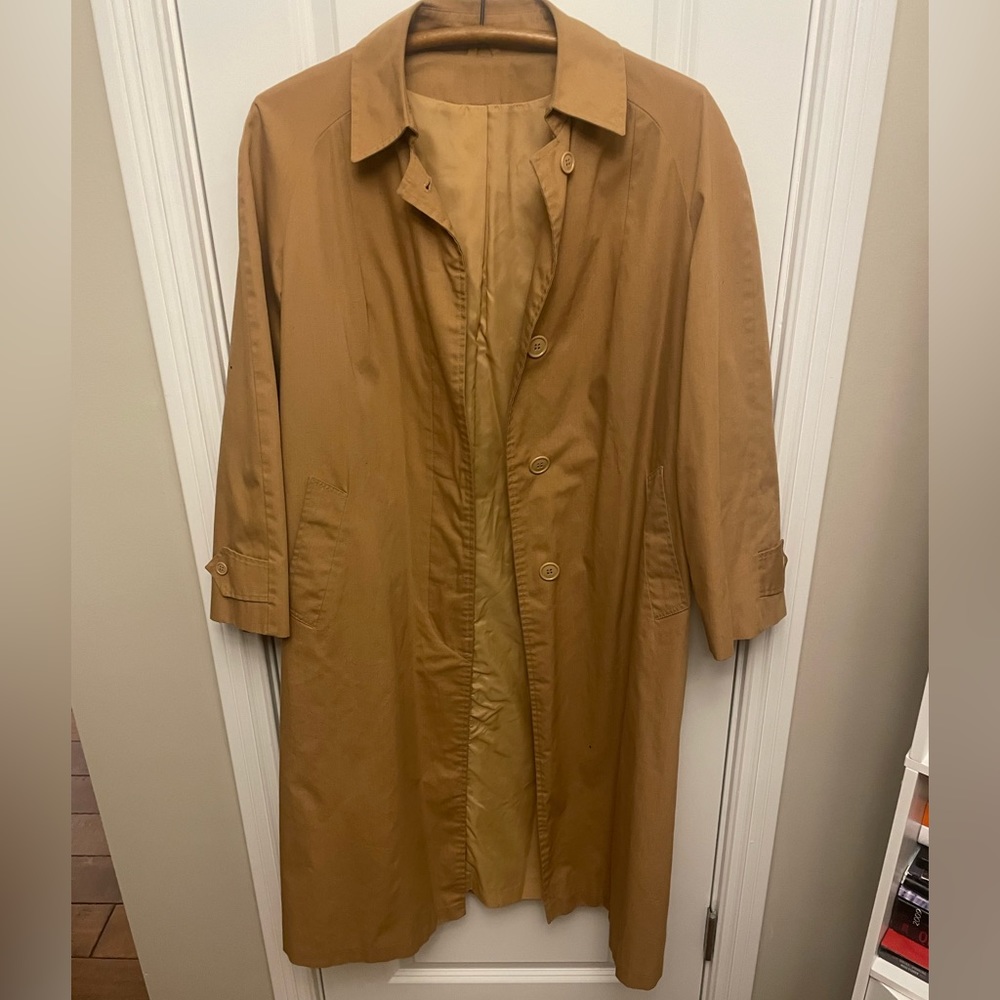 Camel Trench coat, size Large